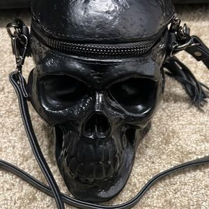Killstar Gravedigger Skull bag